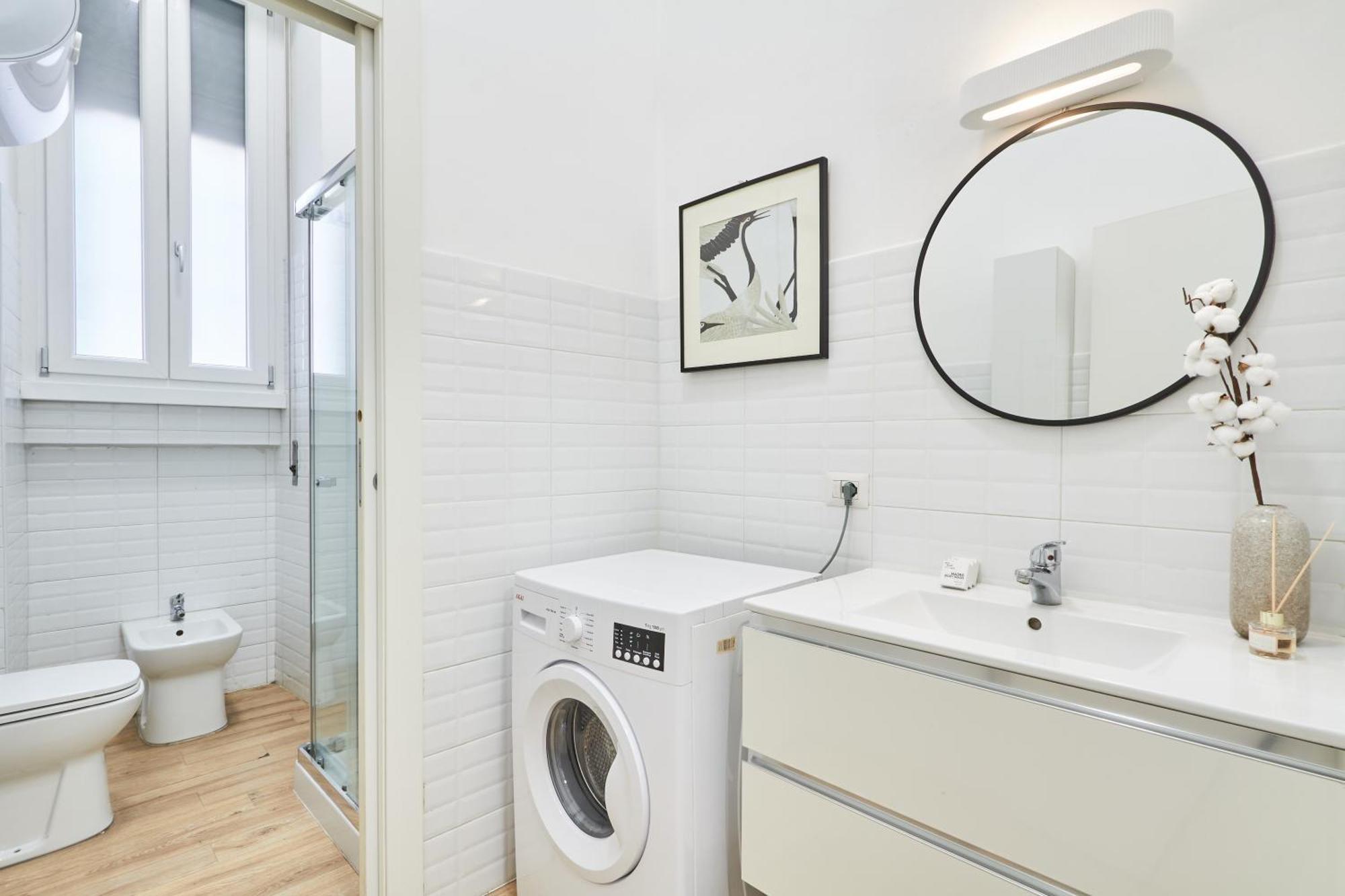 Spacious Flat Close To Fondazione Prada & Metro Milan Exterior photo