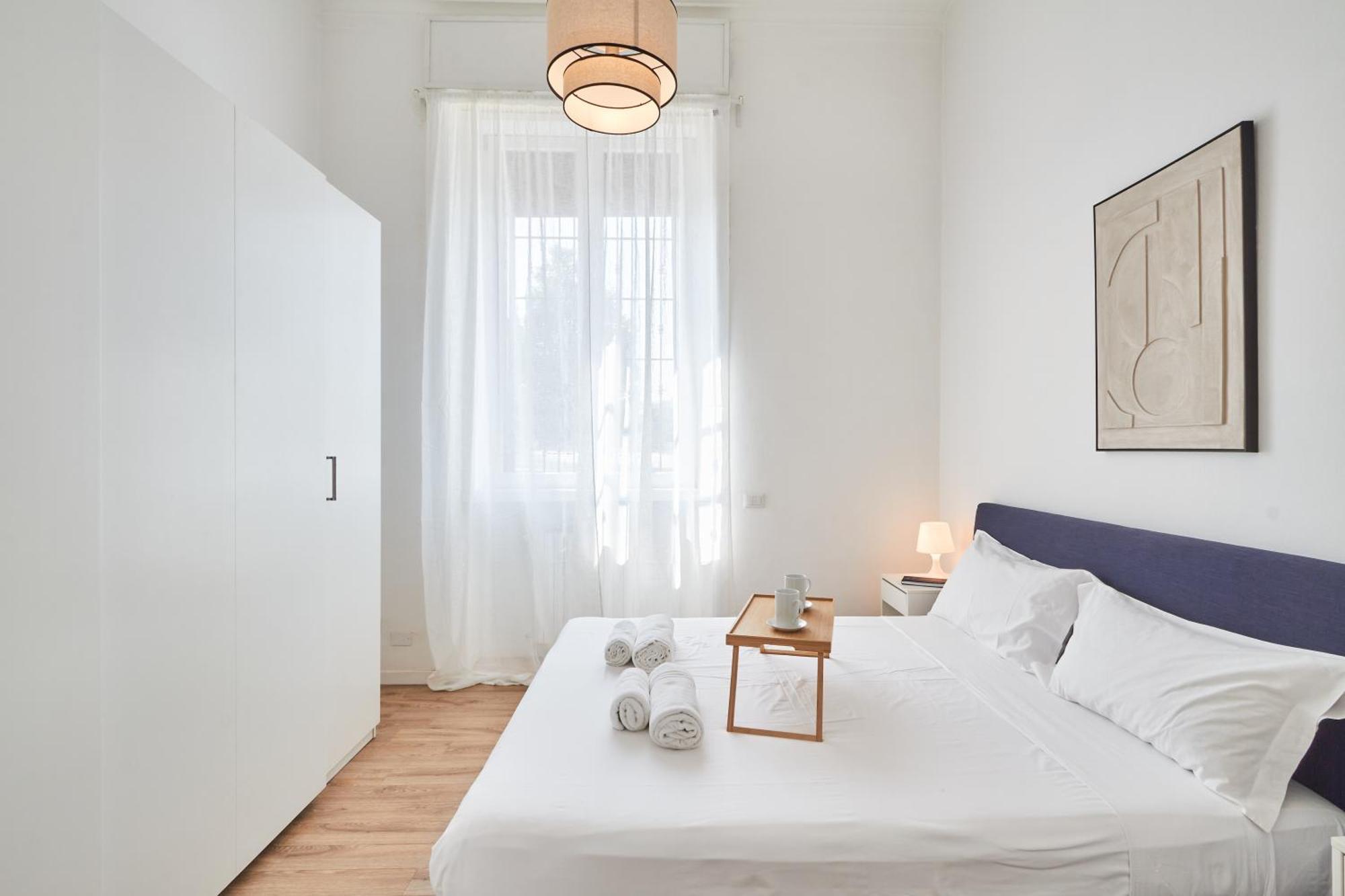 Spacious Flat Close To Fondazione Prada & Metro Milan Exterior photo