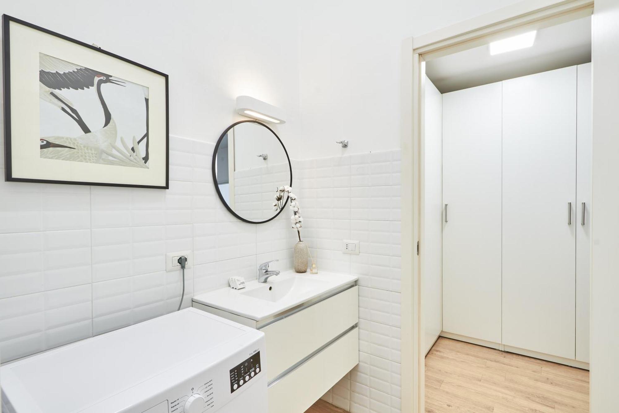 Spacious Flat Close To Fondazione Prada & Metro Milan Exterior photo