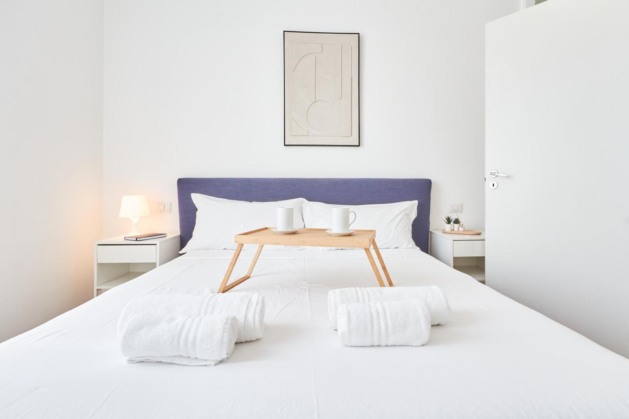 Spacious Flat Close To Fondazione Prada & Metro Milan Exterior photo